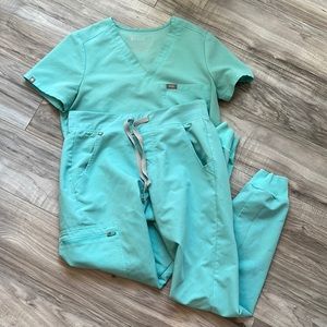 FIGS Fresh Aqua XS set *read details*